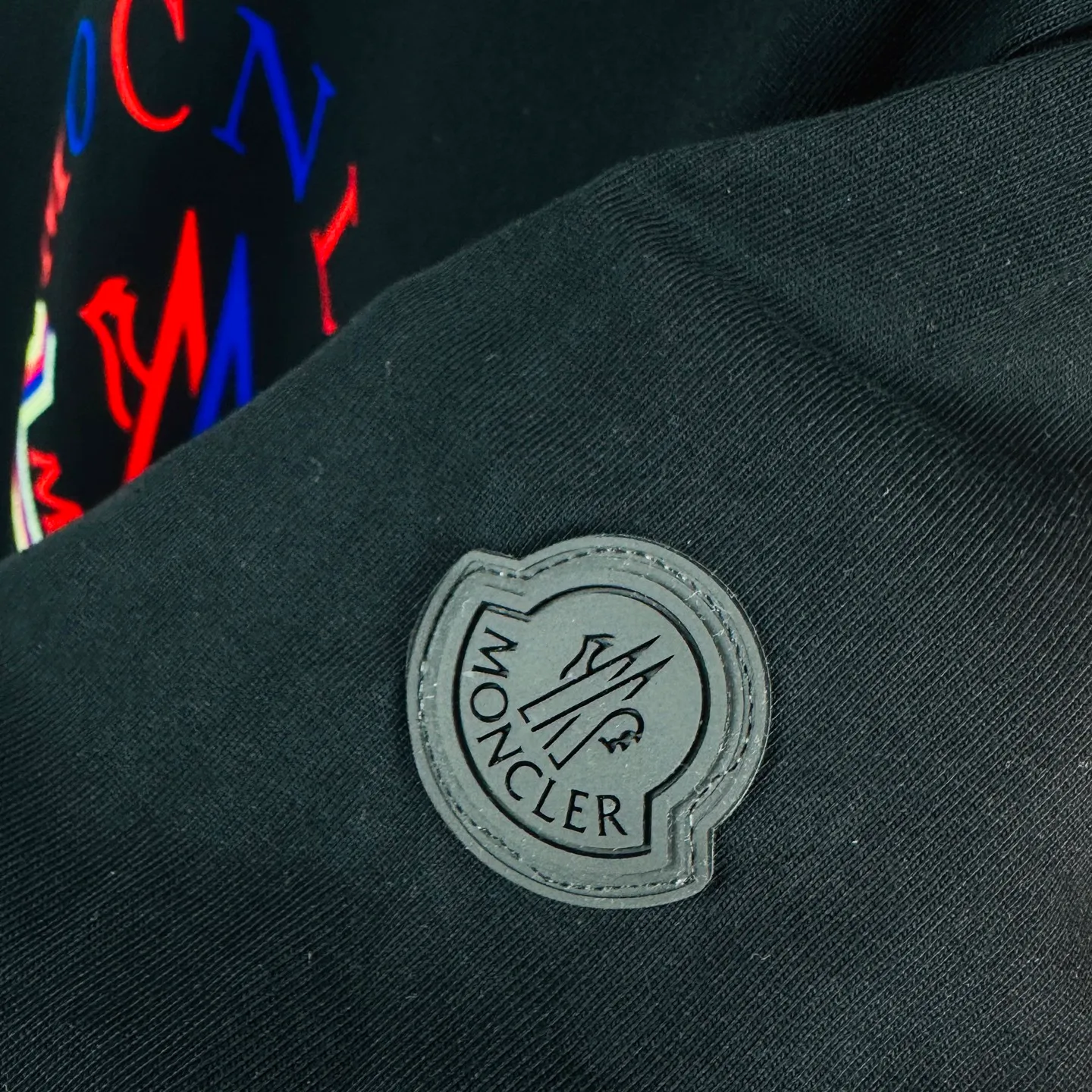 MONCLER~ T ， 32 300 ， ， ， ， ， ， ， ， ， ！ ：Black~White Size：S~M~L~XL~2XL